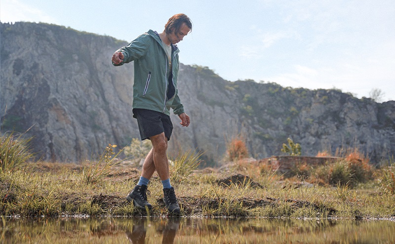 waterproof backpacking boots