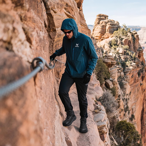 Men’s Waterproof Wide Toe Hiking Boots - BLACK - 9