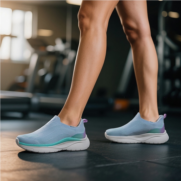 Women’s Breathable Slip-On Walking Shoes - LIGHT BLUE - 6