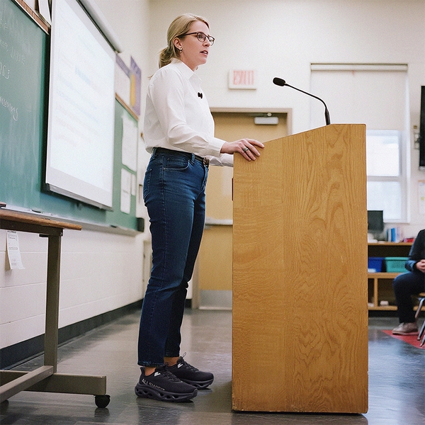 Women’s Slip-On Lightweight Walking Sneakers - ALL BLACK - 7